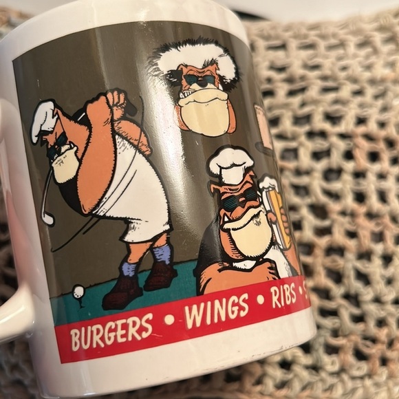 Casey’s Grillhouse mug - Picture 3 of 4